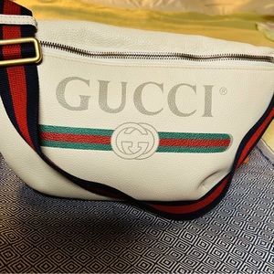 GUCCI Grained Leather large bum bag 15" x 8-1/2" in size.